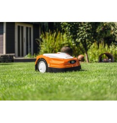 ROBOT CORTACÉSPED  IMOW RMI 422 P