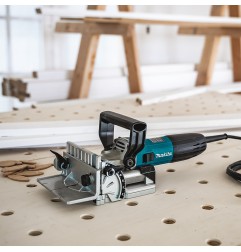 ENGALLETADORA MAKITA PJ7000 701W