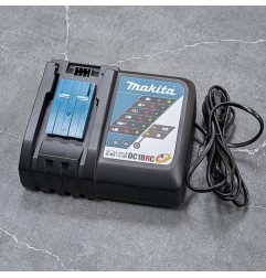 CARGADOR RÁPIDO MAKITA 18V LXT DC18RC SIN CAJA