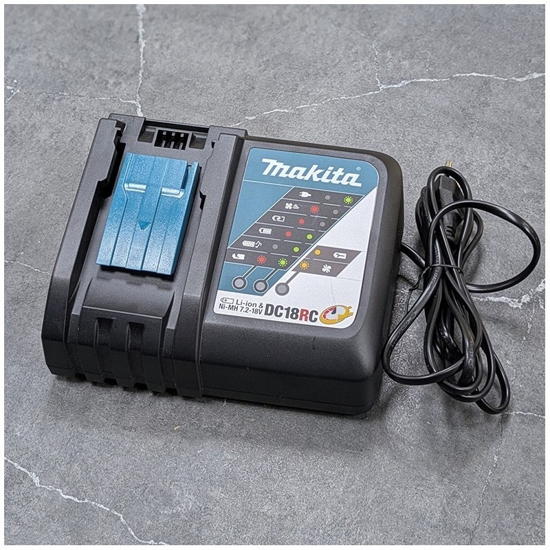 CARGADOR RÁPIDO MAKITA DC18RC 18V SIN CAJA