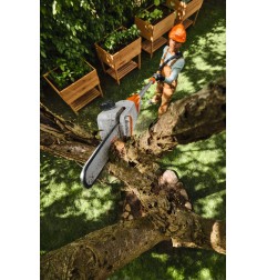 PODADORA ALTURA BATERÍA HTA 30